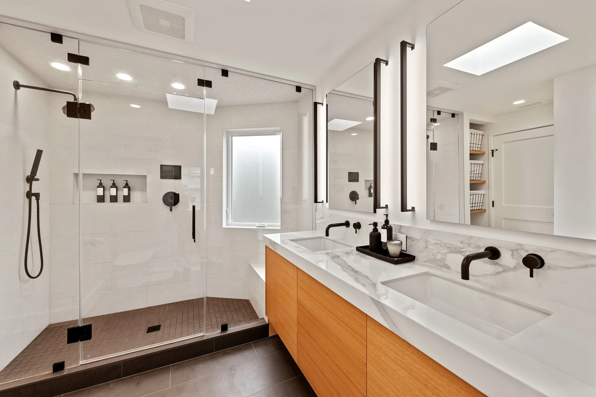 Modern bathroom
